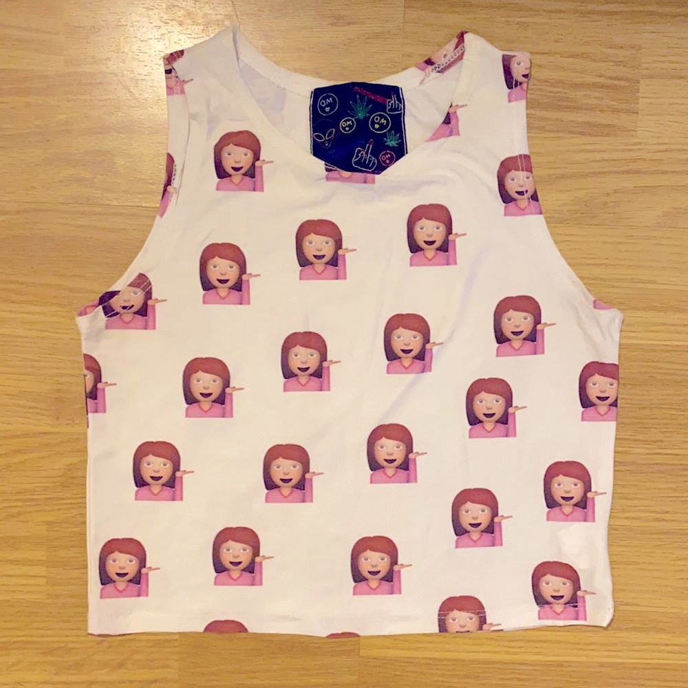 Om Weekend 💁🏻‍♀️💁🏼‍♀️💁‍♀️💁🏾‍♀️ Emoji Crop Top